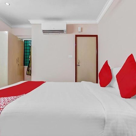 Pn Samy Inn Pondicherry Exterior foto