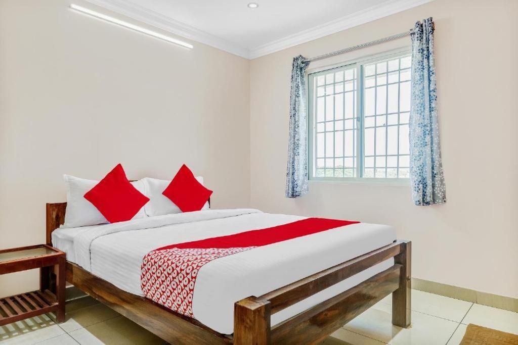 Pn Samy Inn Pondicherry Exterior foto